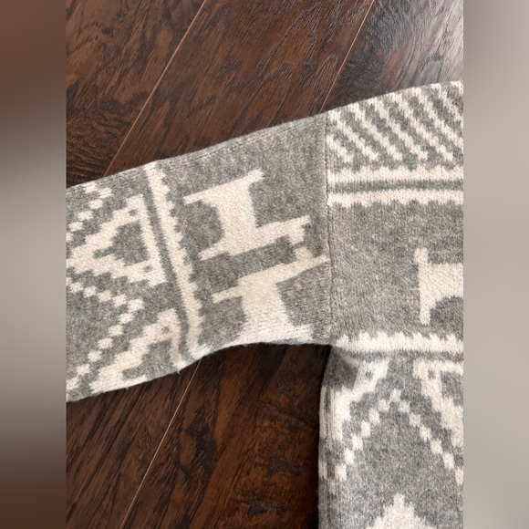 H&M Long Jacquard-knit Sweater - Picture 3 of 8